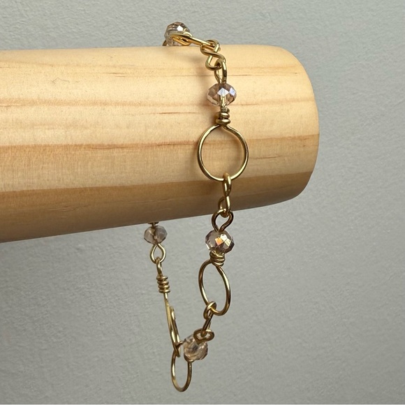 Hand Crafted Brass Wire Wrapped Link Bracelet With Glass Beads Size 7 - Picture 2 of 11